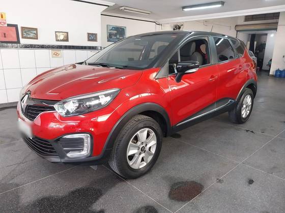 RENAULT CAPTUR 1.6 16V SCE FLEX LIFE X-TRONIC RENAULT CAPTUR 1.6 16V SCE FLEX LIFE X-TRONIC